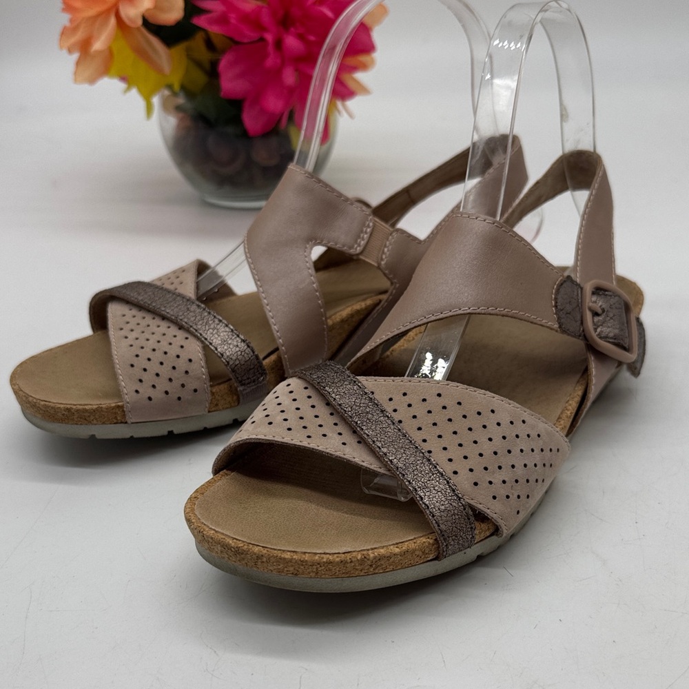 Earth Linden Women's Sandals in Taupe and Bronze Leather MCS9203M